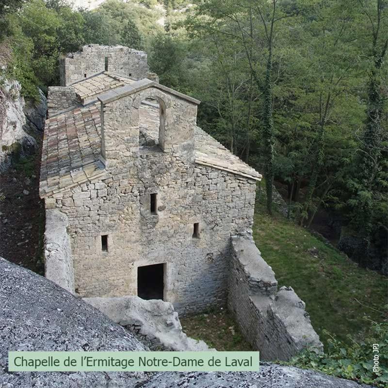 Entre Uzes Et Le Pont Du Gard Le Cocon De Sophia A Deux Pas Des Gorges Du Gardon Lejlighed Collias Eksteriør billede